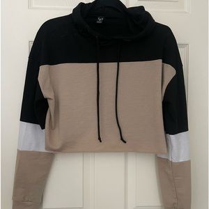 Cropped lightweight hoodie